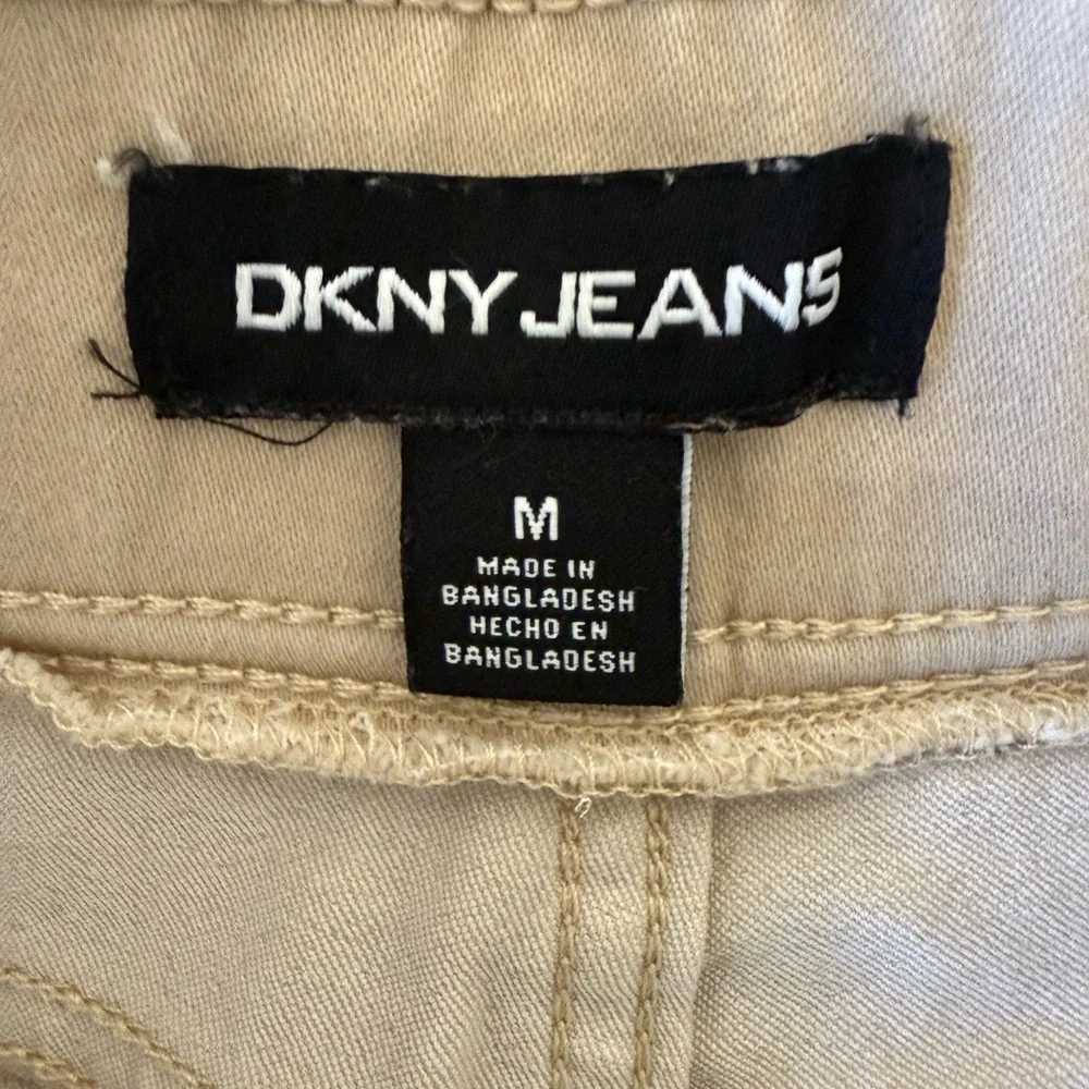 Dkny Tan Flat Front Shorts Casual Style
